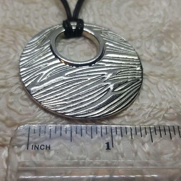 Lia Sophia Necklace Round Circle Brown Gold Silver Black String Necklace - Picture 7 of 9